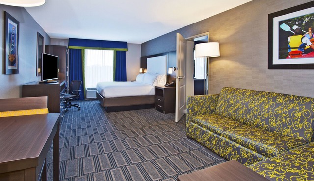 Holiday Inn Express & Suites Ann Arbor West by IHG