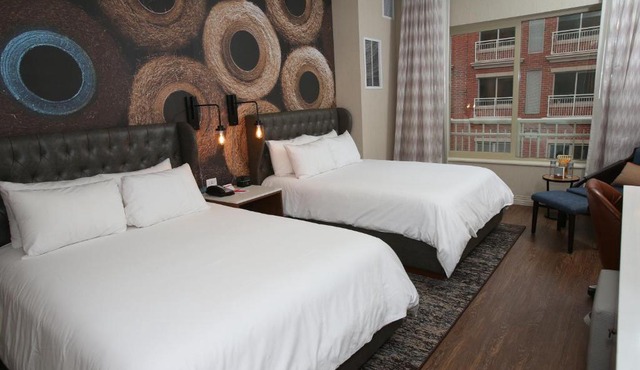 Hotel Indigo Naperville Riverwalk by IHG