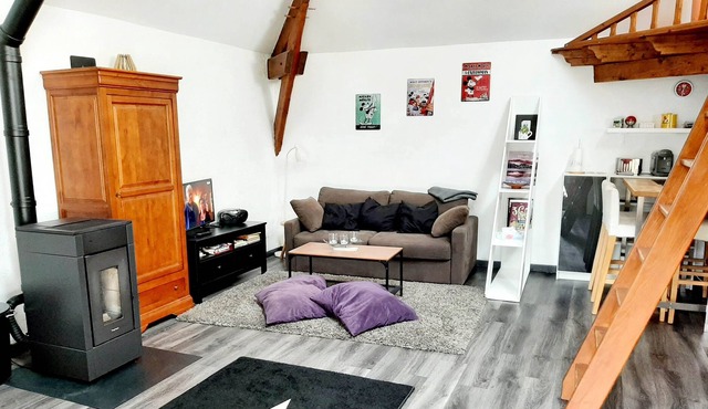 Independent cottage with swimming pool