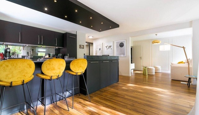 Jardin Wilson- Appartement avec balcon et parking-