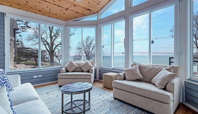 Juniper Presents: A Dreamy Lakeside Retreat: Pool, Firepit, and Stunning Views
