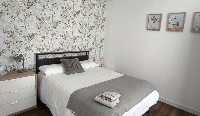 ‘L'appart De Cécile’ Apartment with Mountain Views, Private Garden, and Wi-Fi