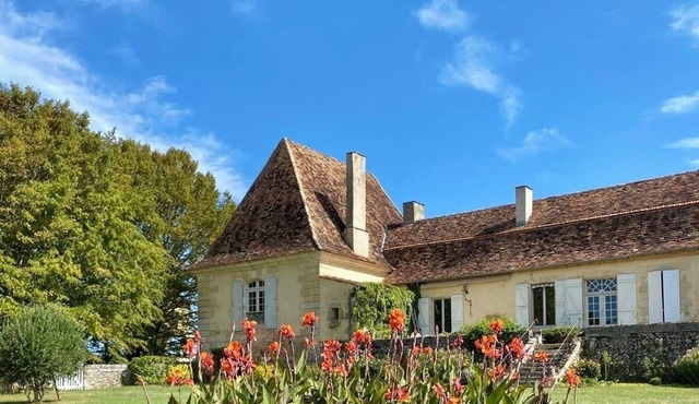 La chartreuse de Caville, swimming pool & nature