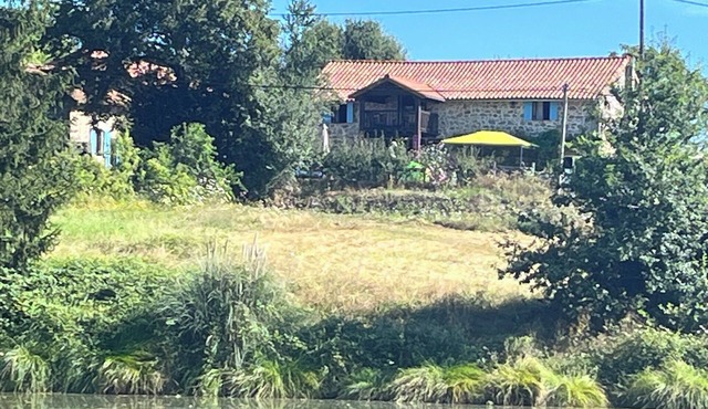 La Grange, charming spacious 5 bedroom Gite in Saint-Estephe 24360 Dordogne