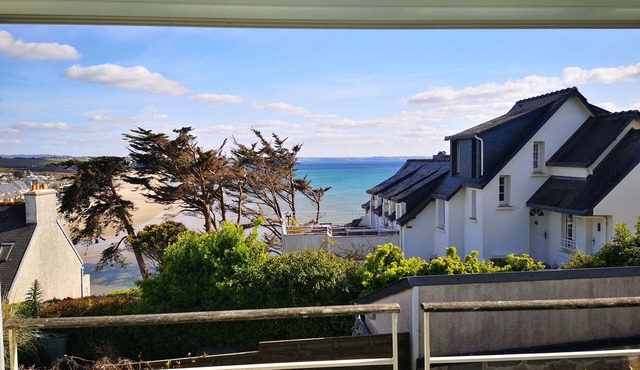 La Petite Chaumière de Pentrez, sea view