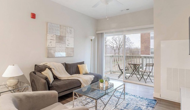 Landing | Amazing 2BD, Pool, Gym
