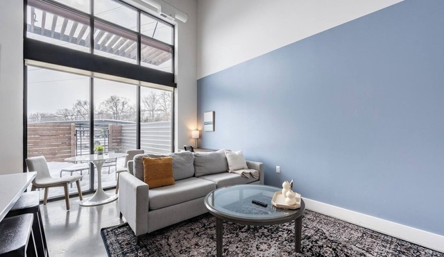 Landing | Stunning 1BD, Gym, Pool