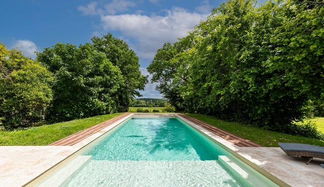 Le Studio – Château Le Noble: A Peaceful Retreat in the Heart of the Vineyards