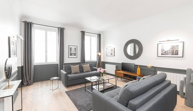 LivinParis | Luxury 3 Bedrooms Opera I