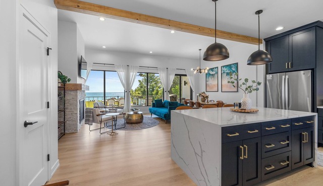 Luxury Beach Retreat: Private Beach + Bonus Tiny House