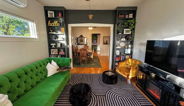Luxury home + Huge yard in Avondale Logan Square