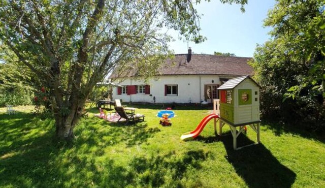 Magnificent country house 1 hour from Paris