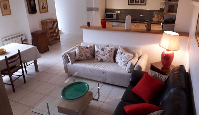 Maison Dans Hameau Calme
