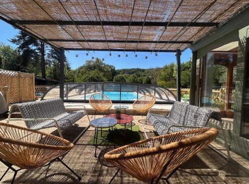 Maison de campagne avec piscine au bord de l'Eure 1h de Paris in Cailly-sur-Eure