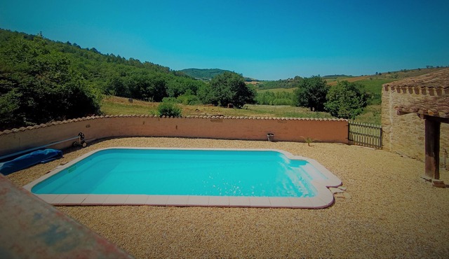 Maison en Pierre Avec Piscine