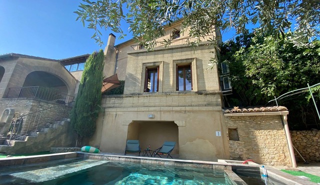 Maison en Pierre 190 m2 Uzès Piscine Plein sud Avec Superbe vue sur les Vignes