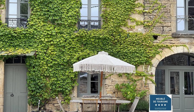 Maison Margueritte(Classified 4*), Charming House with Jacuzzi in Gigny