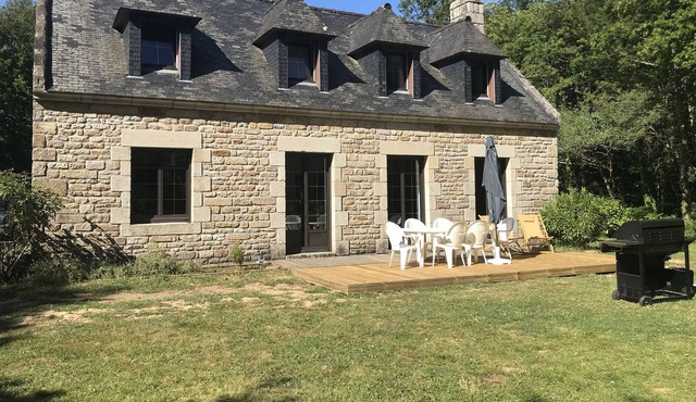 Maison sur 5000m2 en Sous-bois Avec Jacuzzi