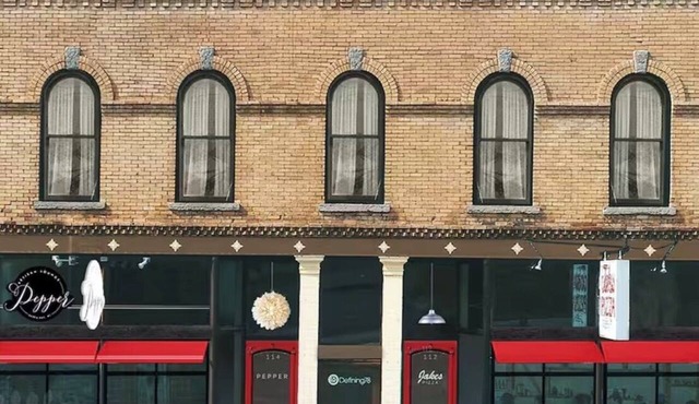 Modern Downtown Retreat Near Lambeau & Fox River