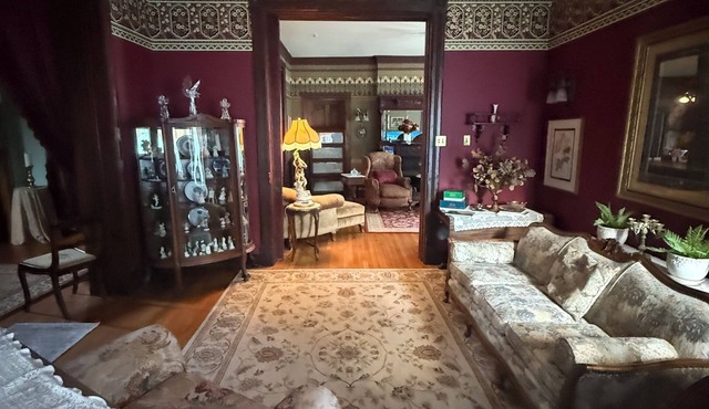 National Historic Victorian Shea House, 7 bedrooms, 11 beds, 5 and half bath