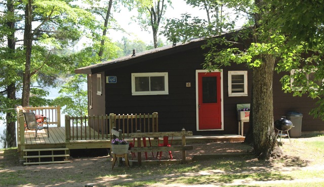 Northland resort vacation Cabin #4 (The Lodge)