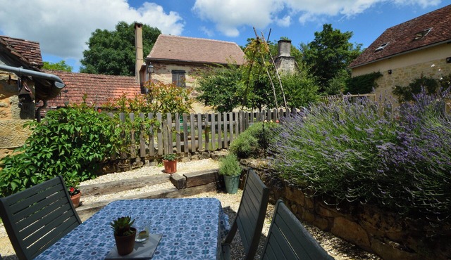 Pet-Friendly Dordogne Getaway for two people!