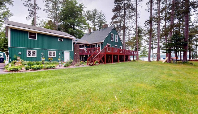 Pioneer Paradise - Lakefront home