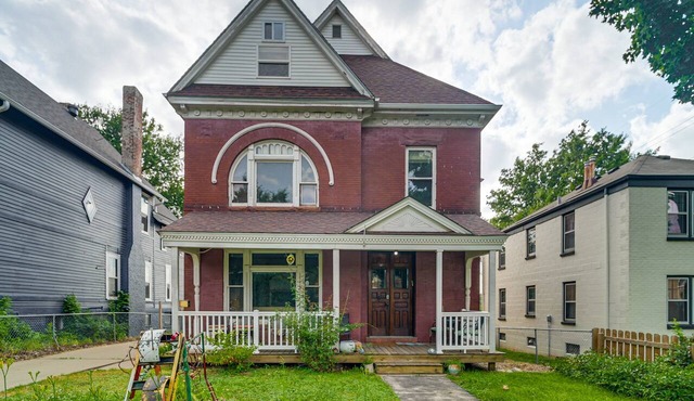 Queen Ann Historical Charm Home Vacation Home Near Downtown Omaha NE