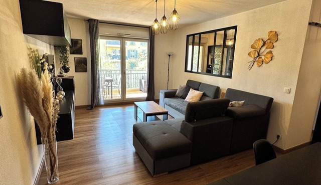Quiet, spacious apartment in Aix en Provence