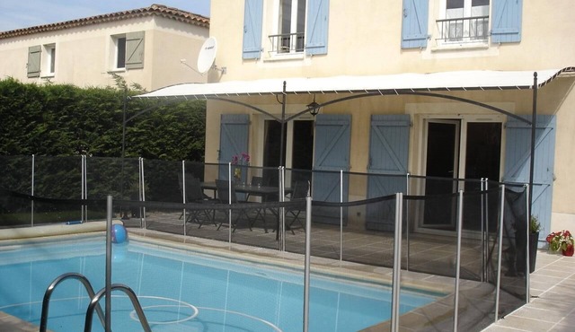 Quiet villa with private pool
