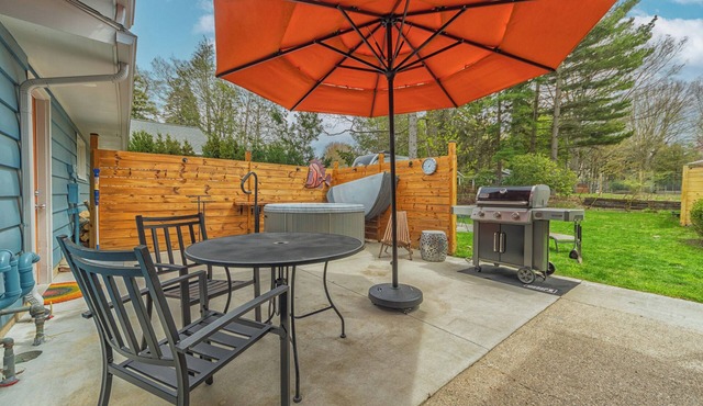 Relax at The 9's Lake House, a cozy 3BR retreat in beautiful Douglas, MI.