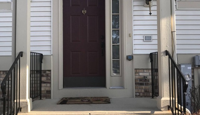 Retreat near Golf Course! Minutes from Lake Michigan! LongTerm-6 months+ Rental.