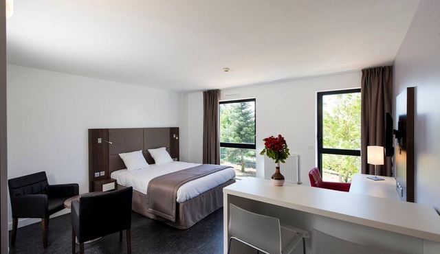 Séjour Moderne 100m du Centre|Wi-Fi+Parking Inclus