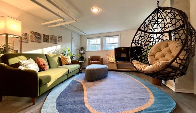 Sacramento - Stylish 2BR Apt in Irving Park