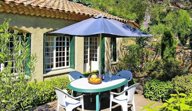 Salon-de-Provence Villa Stay for 4