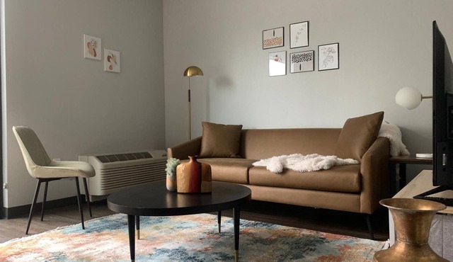 Sleepover: Serene 1BD/1BA - Downtown Des Moines