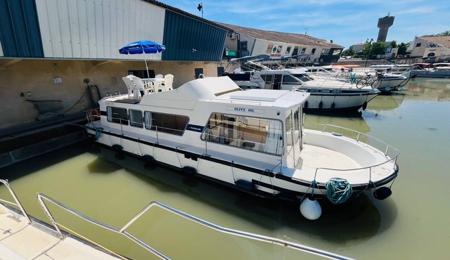 Spacious boat with water view - 8 guests