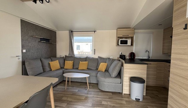 Spacious mobile home - 6 guests in Biville-sur-Mer