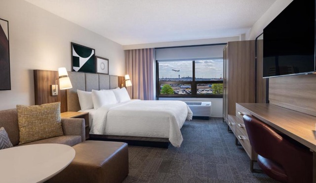 Staybridge Suites Chicago O'Hare - Rosemont by IHG