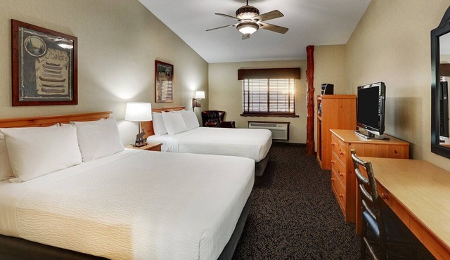 Stoney Creek Stay w/Onsite Pool | 2 Units | 0.6 mi to Bass Street Landing