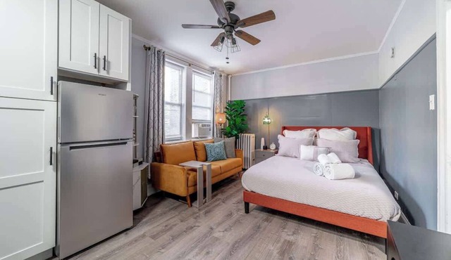 Studio Beau - Steps from Lincoln Park Zoo & Lake