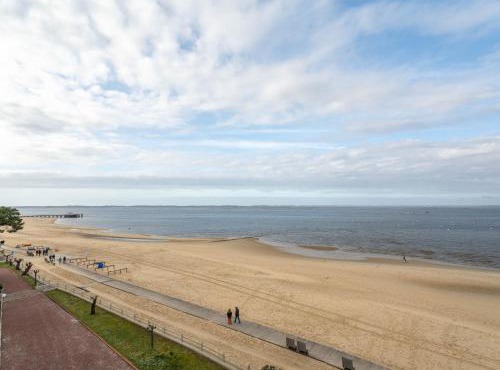 Studio cabine avec balcon, parking privé, accès direct plage, proche centre ville - FR-1-319-44 in Arcachon