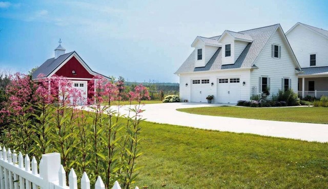 Studio near Kettle Moraine Forest-hikers paradise!