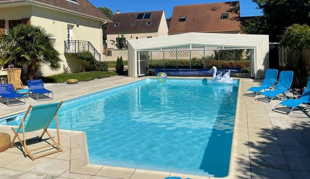 Studio with terrace and swimming pool access