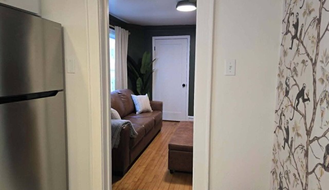 Stylish Apt in Walker's Point