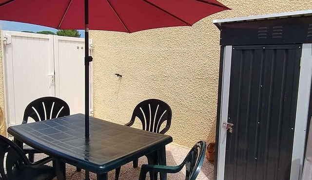 T2 Villa with pool and parking in Port Leucate, 4 people