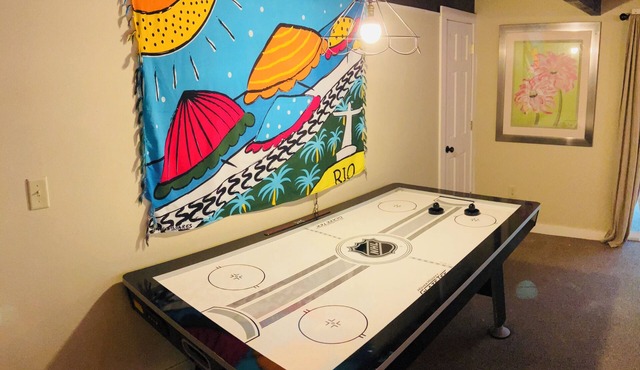 >The Daydream Lodge< @Racers Ridge