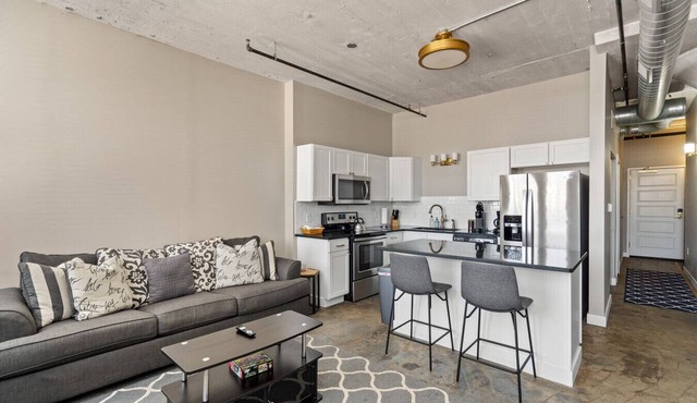 The Nelson Lofts - Unit 6 (1 BR)