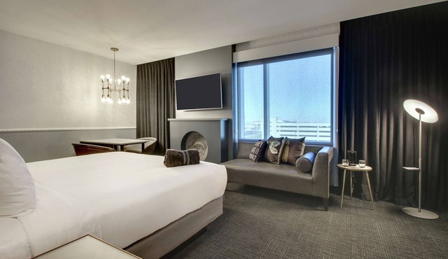 The Rose Chicago, Tapestry Collection by Hilton