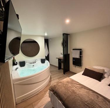Tiny room in Langres